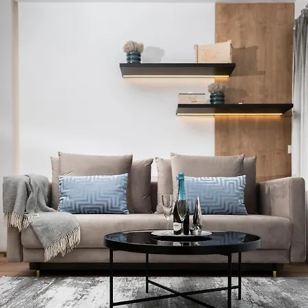 Napfeny شقة فندقية بالاتوليلّي