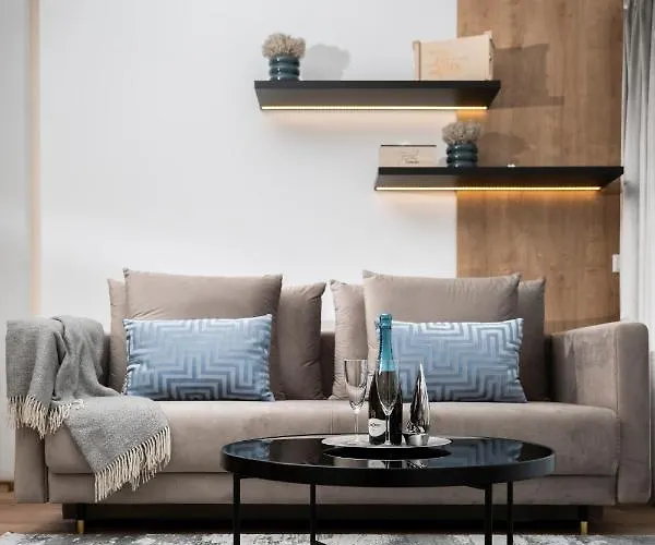 Napfeny 公寓式酒店 巴拉通雷勒